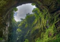 Việt Nam có một nơi vừa được Giải thưởng Du lịch Thế giới liên tục gọi tên 2 lần: Cảnh quan 'đẹp vô thực', khách Tây đi 1 lần nhớ cả đời