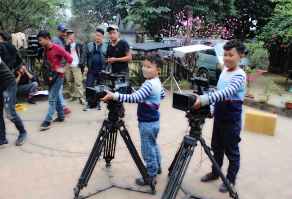 Nam Minh Media, phim và đời, Sâu bít làng, Phim hài tết, Sâu-bít Làng