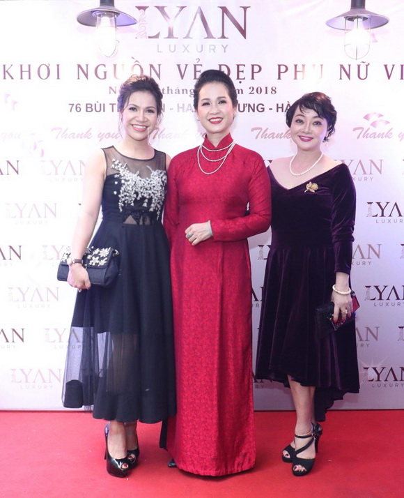 Nam Minh Media, phim và đời, Sâu bít làng, Phim hài tết, Sâu-bít Làng