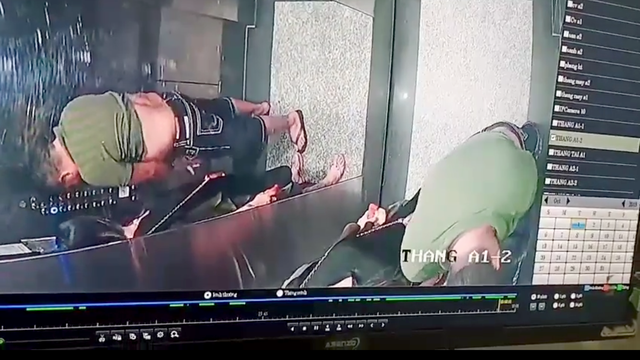 Clip người phụ nữ che chắn cho gã đàn ông tè bậy trong thang máy: Nam chính đã đến xin lỗi 