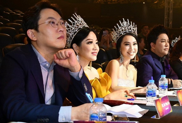 Hoa hậu Thụy Trinh, Hoa hậu Việt Nam toàn cầu, Hoa hậu Người Việt thế giới, Thụy Linh Nguyễn