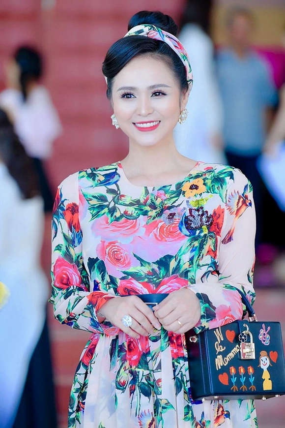 Nữ hoàng hoa hồng, Bùi Thanh Hương, Người đẹp xứ Mường