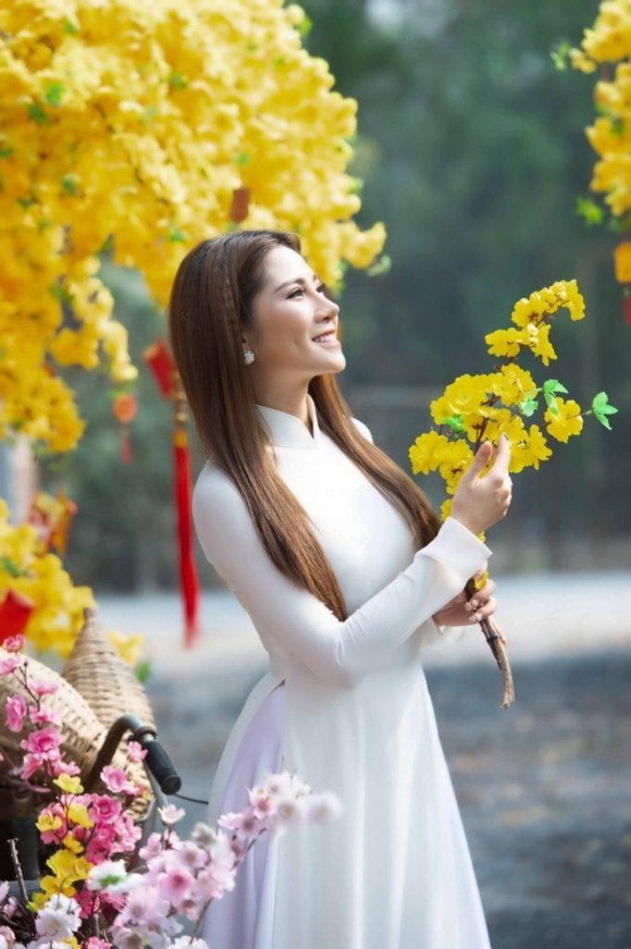 Thu Trang Bolero, sao việt