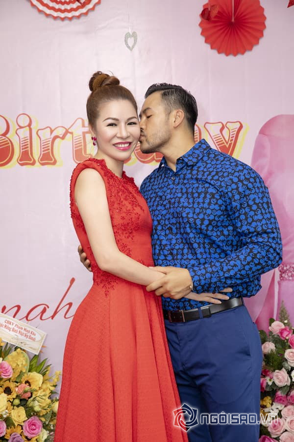 Hoa hậu Bùi Thị Hà, sao việt