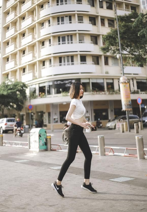 Quần jean pha tơ nhân tạo, Aaa Jeans