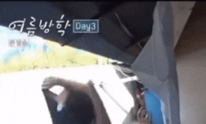 'Phó Chủ tịch' Park Seo Joon khiến chị em nóng mắt vì màn lột đồ thần thánh 