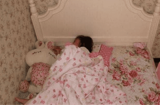 Giường ngủ lớn cho con gái 8 tuổi là một nhu cầu thực sự cần thiết để giữ cho bé luôn thoải mái và ngủ ngon giấc. Hãy truy cập vào hình ảnh để tìm kiếm những mẫu giường ngủ với nhiều màu sắc và kiểu dáng để bé có một giấc ngủ thật tuyệt vời.