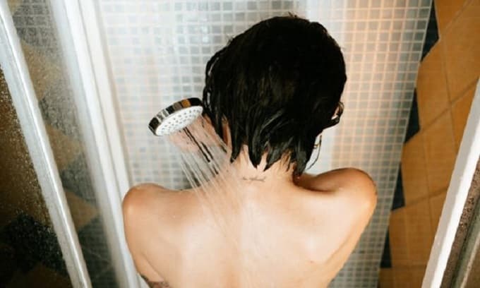 Bác sĩ Quân Giáp, Bác sĩ từ tâm