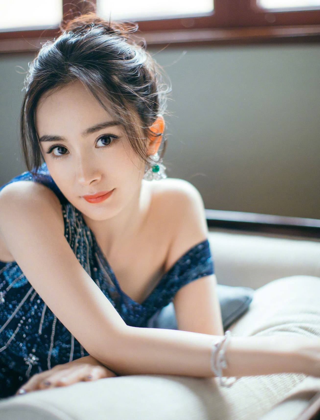 Hot lại ảnh cưới của Dương Mịch từ 8 năm trước: Makeup lẫn váy vóc đều xuất  sắc