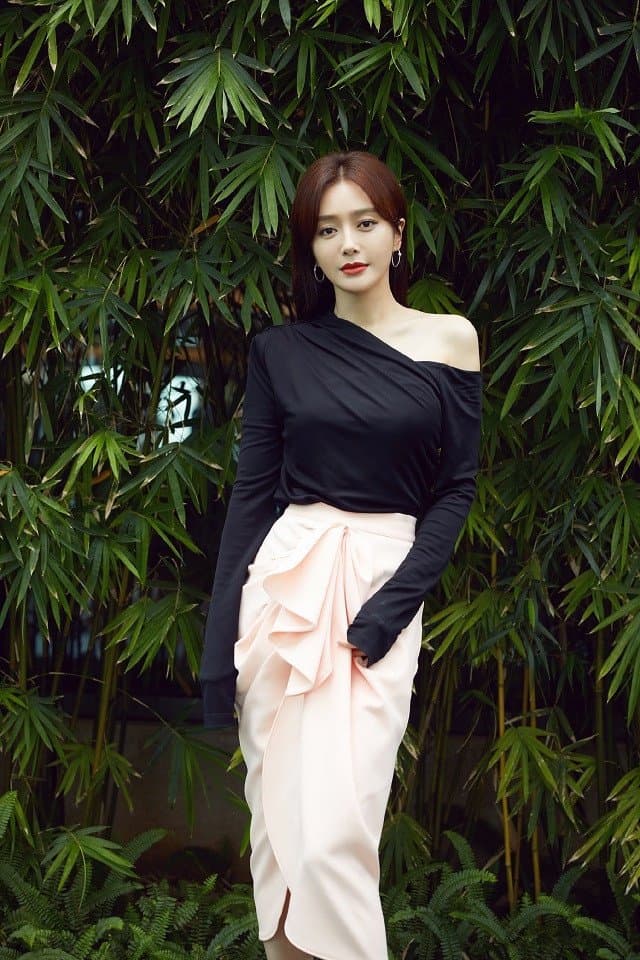 Top 10 nữ diễn viên Hoa ngữ nổi tiếng nhất 2020: Dương Mịch đứng thứ 8, Triệu Lệ Dĩnh và Dương Tử gây bất ngờ, mỹ nhân nào đứng số 1? Top 10 Nữ Diễn Viên Hoa Ngữ Nổi Tiếng Nhất 2020: Dương Mịch Đứng Thứ 8, Triệu Lệ Dĩnh Và Dương Tử Gây Bất Ngờ, Mỹ Nhân Nào Đứng Số 1?