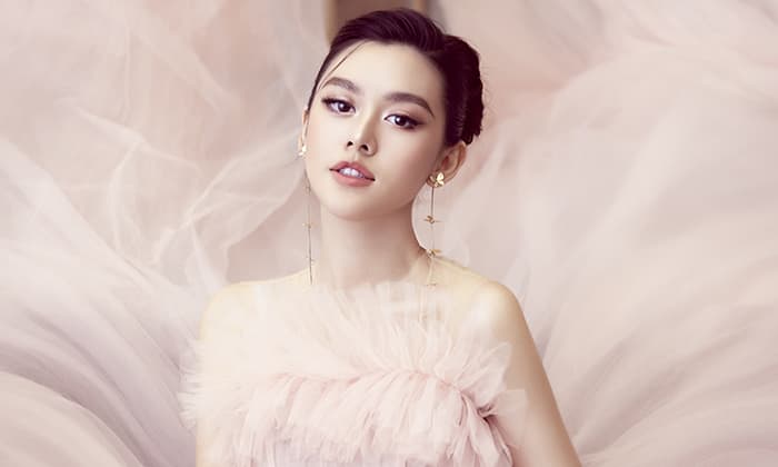 Cao Phương Trang, người đẹp truyền thông, Nét đẹp công sở 2020