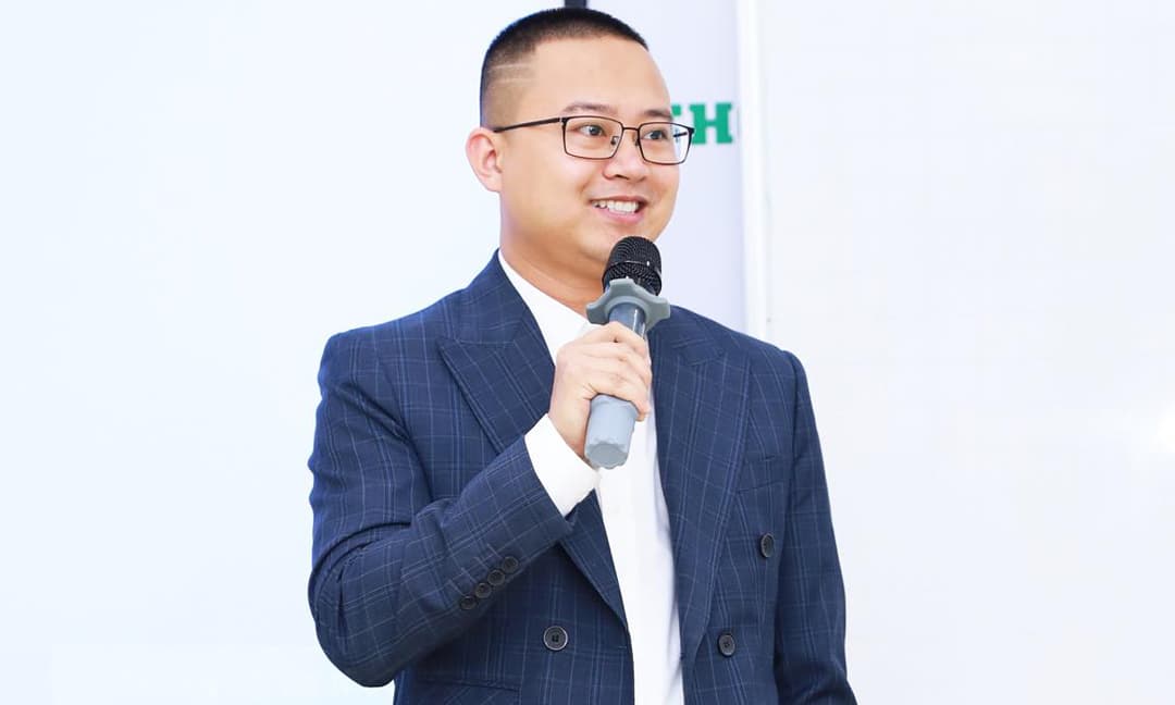 CEO trẻ Vũ Việt Linh hé lộ bí kíp kinh doanh “bách chiến bách thắng” trên Shopee CEO trẻ Vũ Việt Linh hé lộ bí kíp kinh doanh “bách chiến bách thắng” trên Shopee