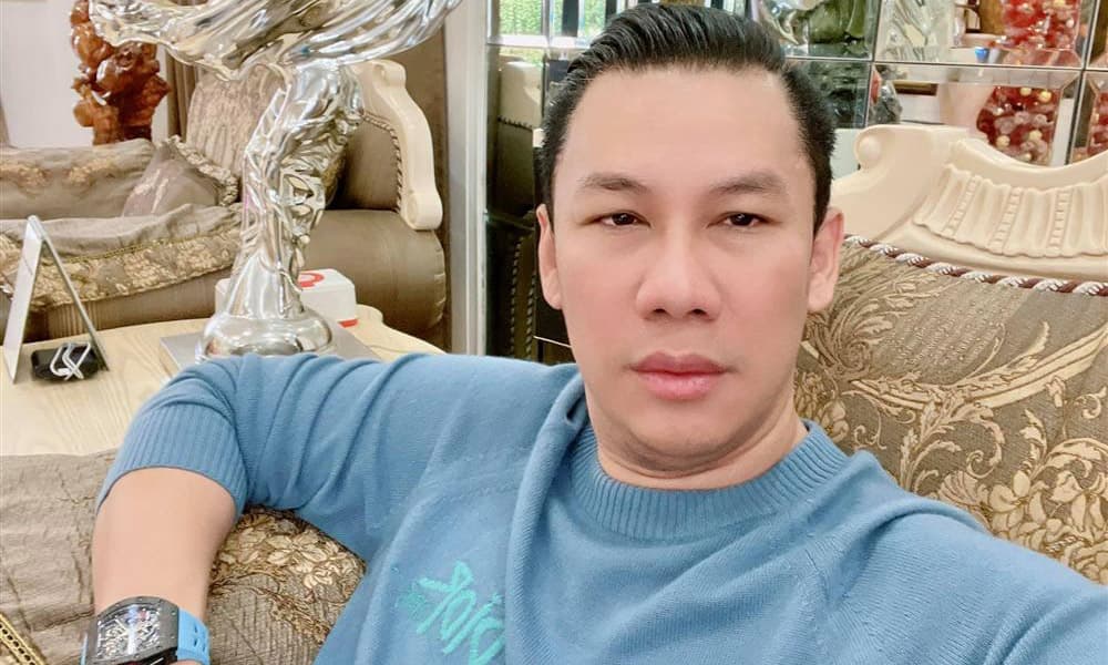 Nửa đêm, chồng cũ Lệ Quyên gây chú ý khi tuyên bố: 'Có những thứ rất rẻ, vôi mãi chỉ là vôi' Nửa đêm, chồng cũ Lệ Quyên gây chú ý khi tuyên bố: 'Có những thứ rất rẻ, vôi mãi chỉ là vôi'