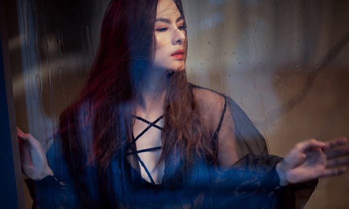 Vân Trang tái xuất với hình ảnh quyến rũ hút hồn, khoe vòng một lấp ló Vân Trang tái xuất với hình ảnh quyến rũ hút hồn, khoe vòng một lấp ló