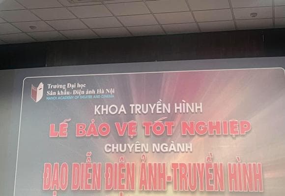 Việt Anh Khoe Bằng Tốt Nghiệp Đại Học Sân Khấu Điện Ảnh Ở Tuổi 40, Quỳnh  Nga Lập Tức Có Động Thái