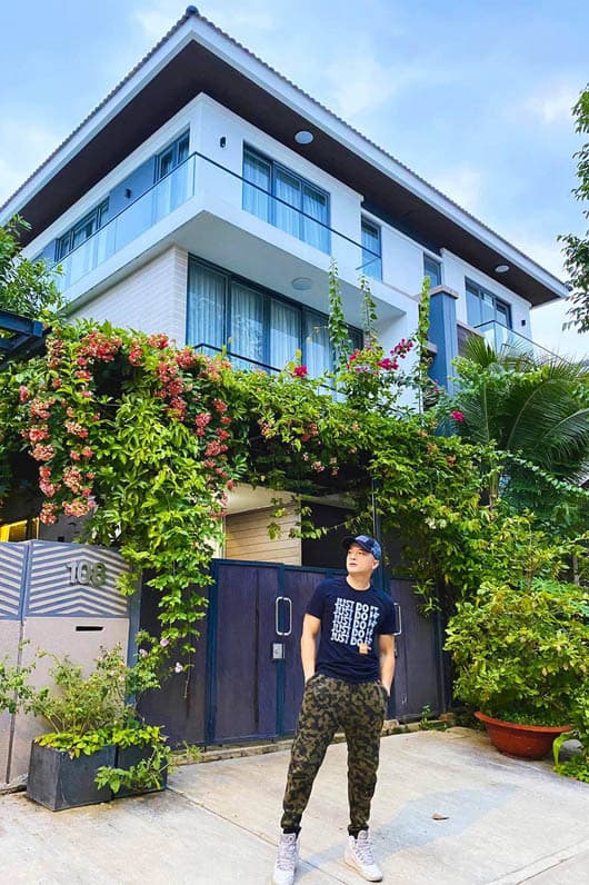 Cao Thái Sơn, Nhà sao việt