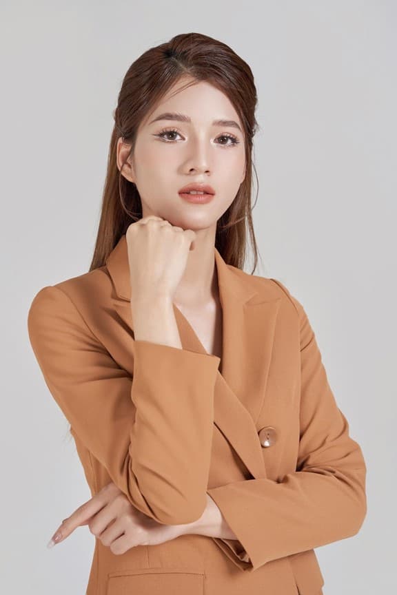 CEO Trang Nguyễn, thời trang Genni