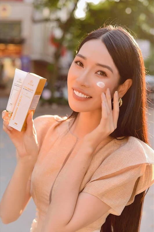 CEO Bùi Thị Thủy, thương hiệu mỹ phẩm Jushi Việt Nam, kem chống nắng Top Beauty