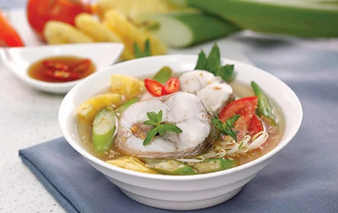 Canh dọc mùng nấu cá quả chua ngọt, đậm đà, thanh mát cho ...