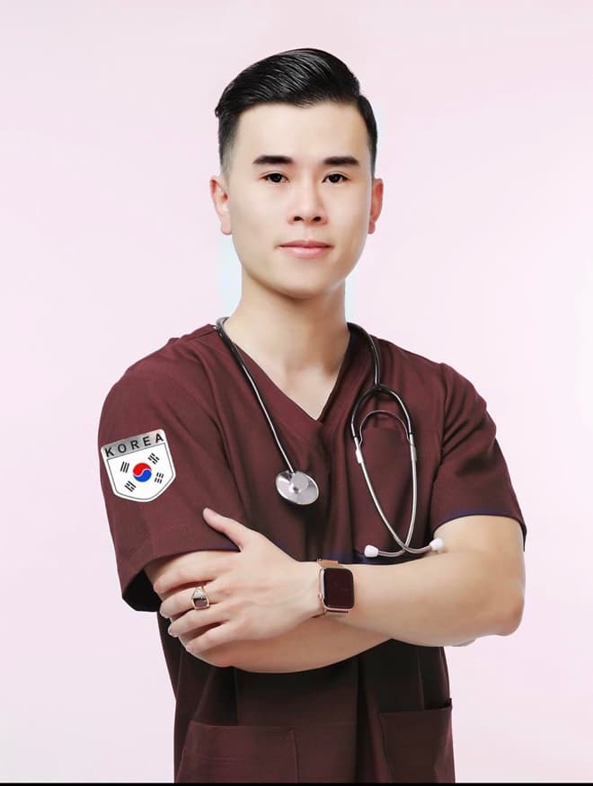 Bác sĩ thẩm mỹ Ngô Tuấn, điều trị bằng công nghệ HA Collagen, tạo hình gương mặt, Viện thẩm mỹ Ngô Tuấn