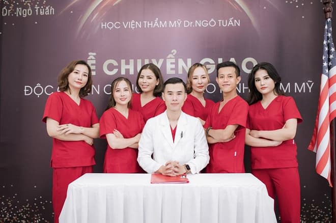 Bác sĩ thẩm mỹ Ngô Tuấn, điều trị bằng công nghệ HA Collagen, tạo hình gương mặt, Viện thẩm mỹ Ngô Tuấn