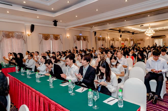 Nha sĩ gia đình 5.0, Thạc sĩ - Bác sĩ Đỗ Ngọc Anh, Thạc sĩ - Bác sĩ Lê Hương
