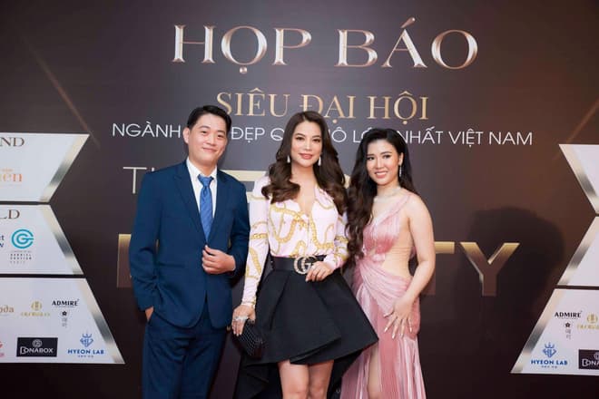 Nến thơm V House, CEO Bùi Xuân Vinh, Vinh Nến Thơm