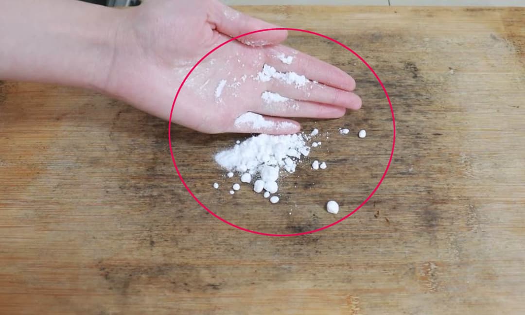 Phải làm gì nếu thớt bị mốc và đen? Hướng dẫn bạn mẹo giữ ...