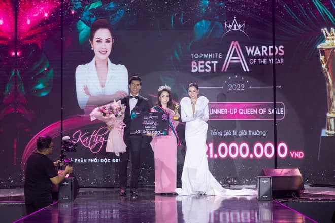 Top White Best Awards Of The Year 2022, Mỹ phẩm top white, mỹ phẩm cao cấp, Công ty Happy Secret