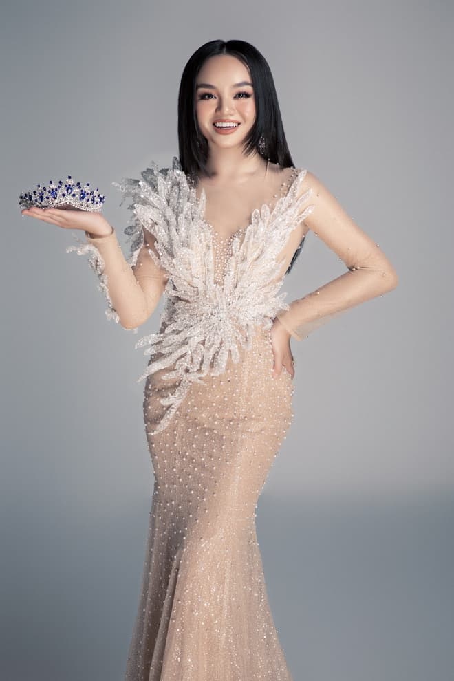Đỗ Hoàng Kim, Võ Hoàng Yến, Miss Universe Canada
