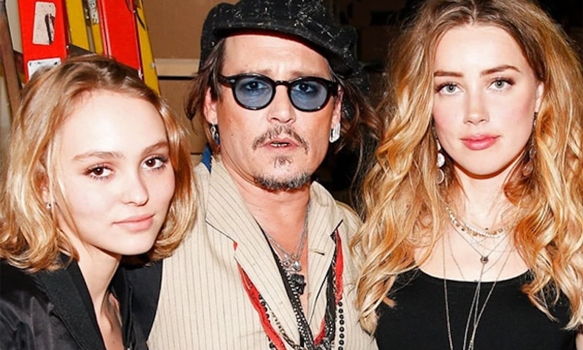 Con gái Johnny Depp nghĩ gì về vợ cũ của bố - Amber Heard?