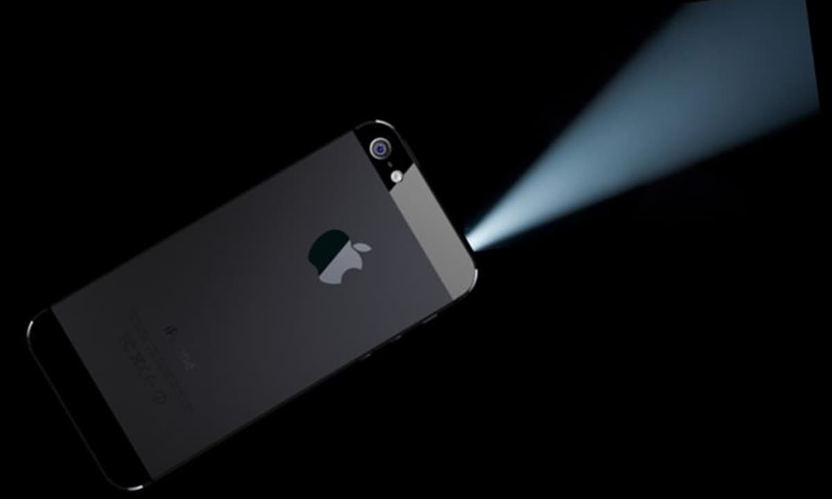 Приложение проектор. Проектор для айфона 7. Apple Projector. Iphone 7 проекция. Приложение проектор для айфона.