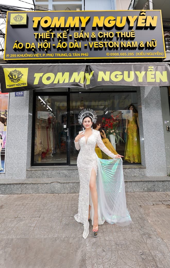 Hoa hậu Lý Kim Ngân, NTK Tommy Nguyễn