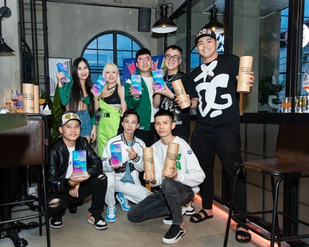 DIIJAM, Ứng dụng nghe nhạc điện tử, Vina House