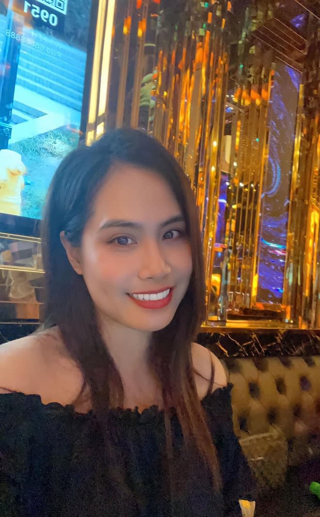 Tiktoker Thu Hương, review ẩm thực, giới trẻ