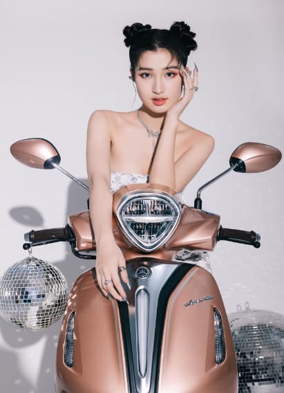 Á hậu Phương Nhi, Yamaha Grande, Giới trẻ