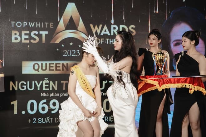 Nữ hoàng Sale Nguyễn Thị Thư Trúc, Top White Best Awards Of The Year 2023, Mỹ phẩm Top White