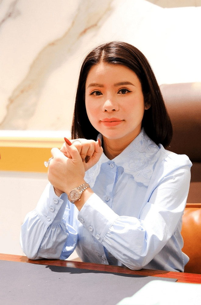 CEO Trần Thị Hương, Huong Beauty Center, Huong CEO International Cosmetics
