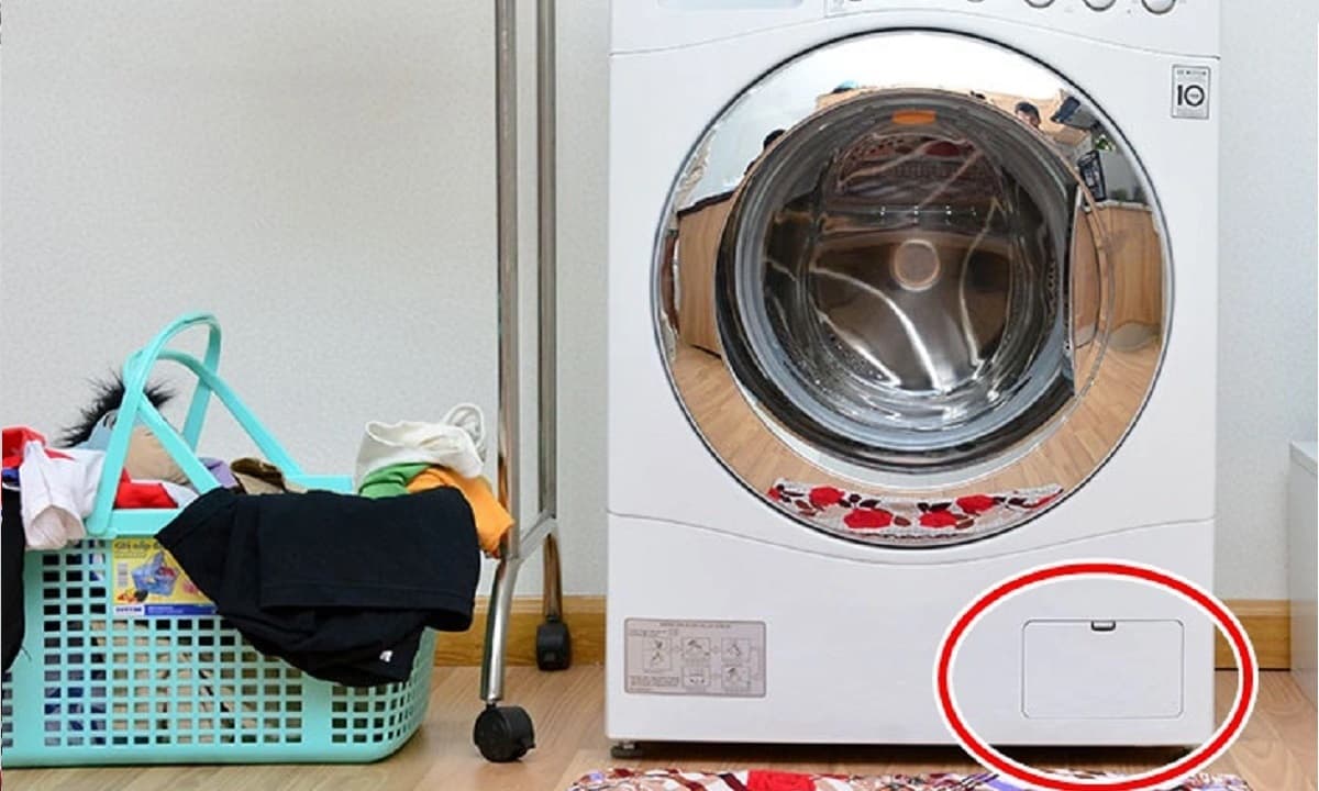 View - Máy giặt có “công tắc ẩn”, chỉ cần bật lên, nước bẩn sẽ tự động chảy ra ngoài nên bạn không sợ càng dùng càng bẩn