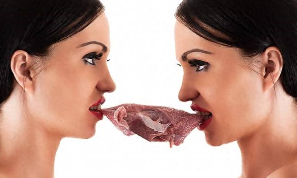 View - Tại sao người ta không thể ăn thịt sống? Nhưng động vật ăn thịt thì không sao, con người có thực sự mỏng manh đến thế không?