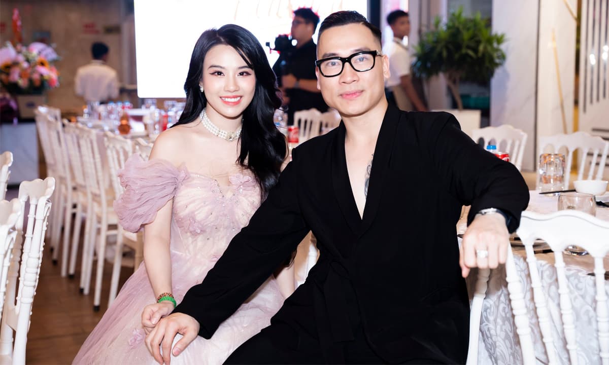 View - Sau thời gian im hơi lặng tiếng, Linh Miu chuẩn bị làm đám cưới với bạn trai doanh nhân hơn 2 tuổi