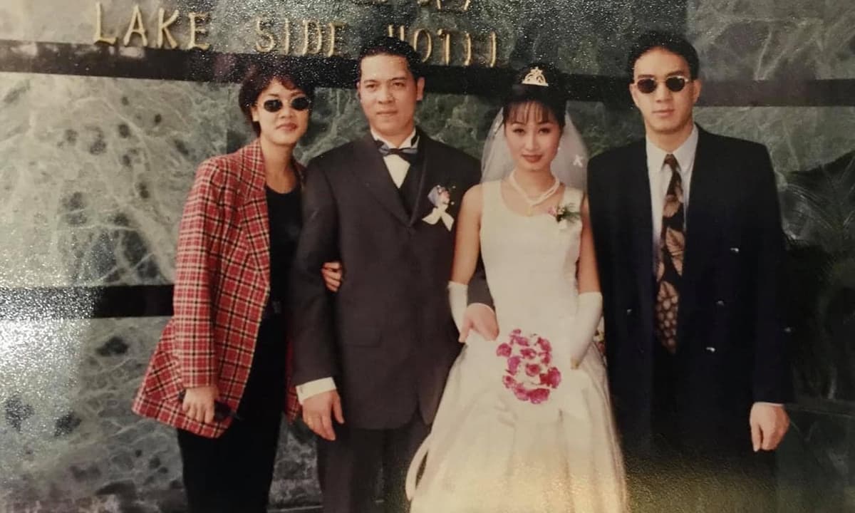 View - NTK Đức Hùng đăng ảnh hiếm trong đám cưới 26 năm trước, được cặp đôi Thu Phương - Huy MC tới dự