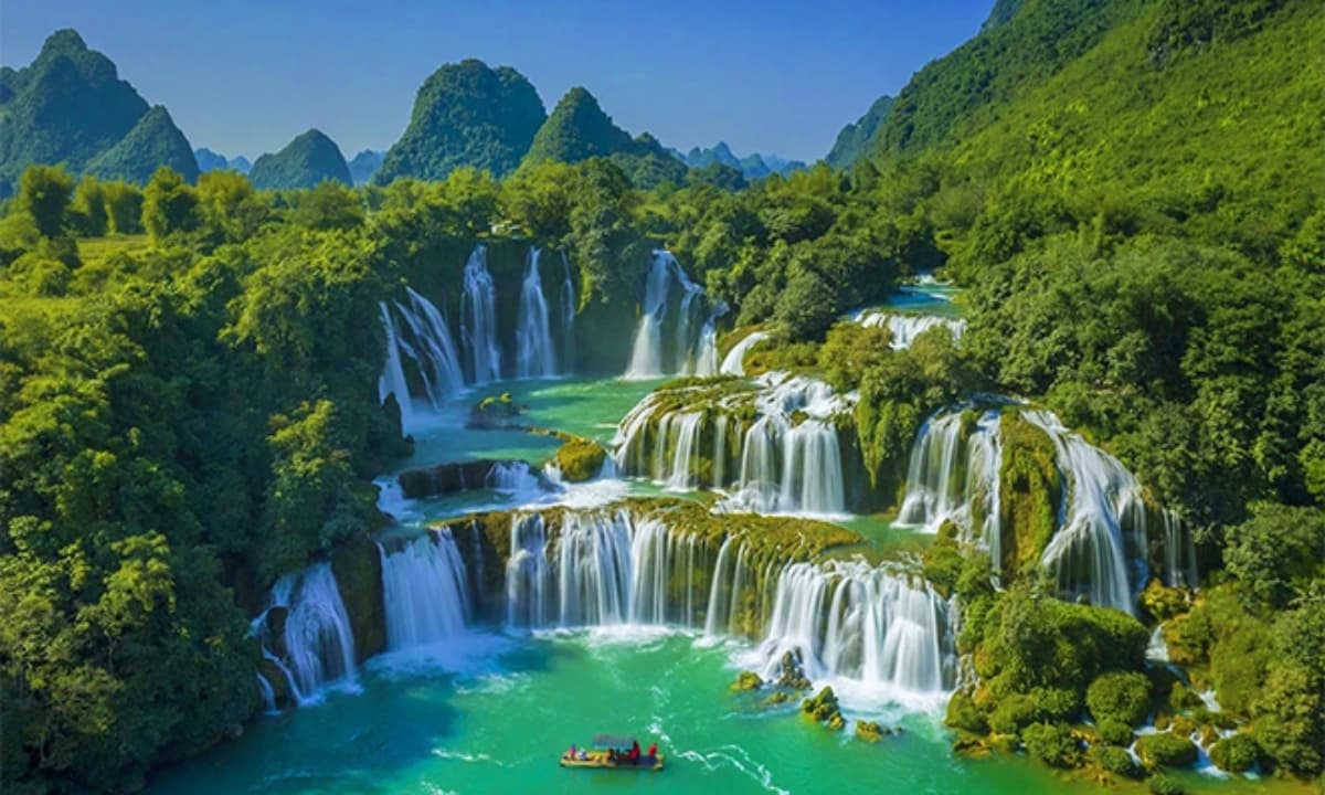 View - Chiêm ngưỡng con thác lớn nhất Việt Nam đẹp như tranh vẽ, từng lọt top 6 thác đẹp nhất thế giới 