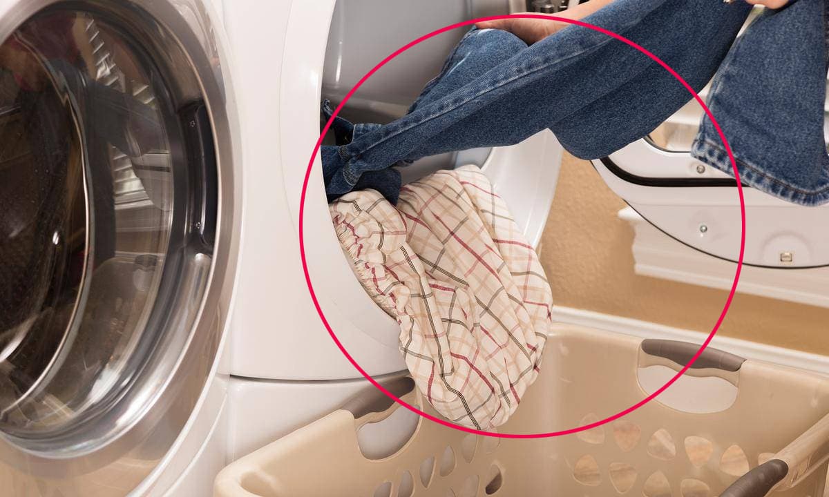 View - Khi giặt quần áo, đừng chỉ cho bột giặt, học mẹo từ tiệm giặt ủi, quần áo bẩn sẽ sáng sạch như mới