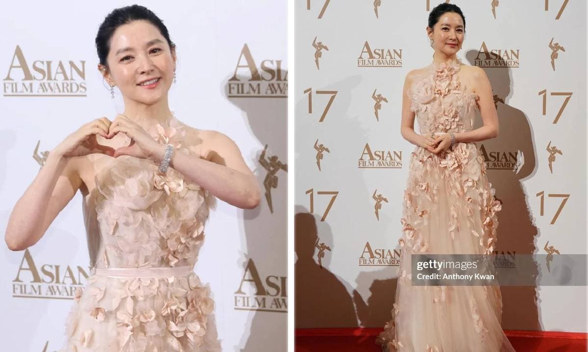 View - Khoác chiếc váy hoa lộng lẫy trên thảm đỏ, 'Nàng Dae Jang Geum' Lee Young Ae đẹp xuất sắc bất chấp tuổi U60 