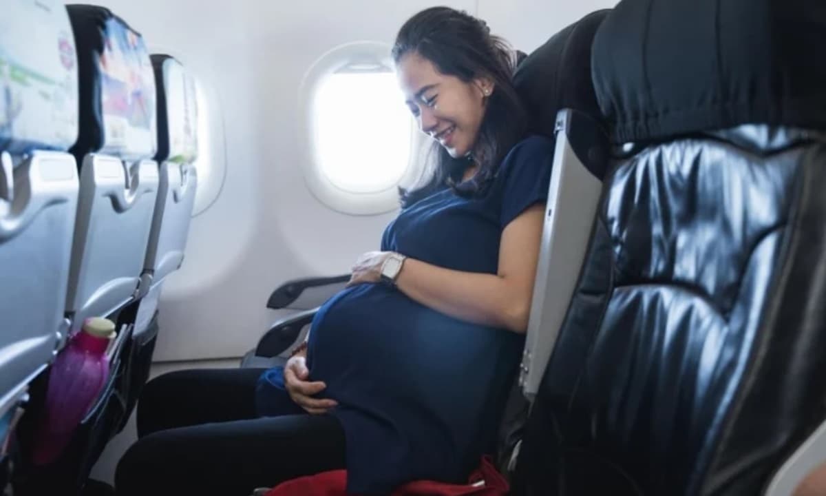 Phụ nữ mang thai nên tránh đi máy bay trong những tháng này! Danh sách các biện pháp phòng ngừa phải có