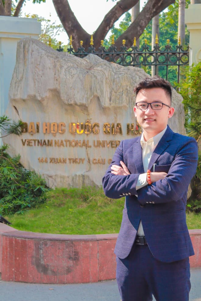 Thầy giáo Văn Hoa, kì thi Đánh giá năng lực, Trung tâm Luyện thi Quốc gia