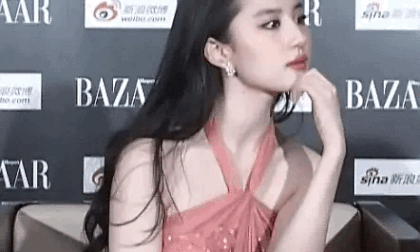 Vì sao Lưu Diệc Phi vẫn độc thân? Không phải không ai muốn cưới, bạn sẽ biết sau khi thấy gen đằng ngoại và bạn trai cũ của cô