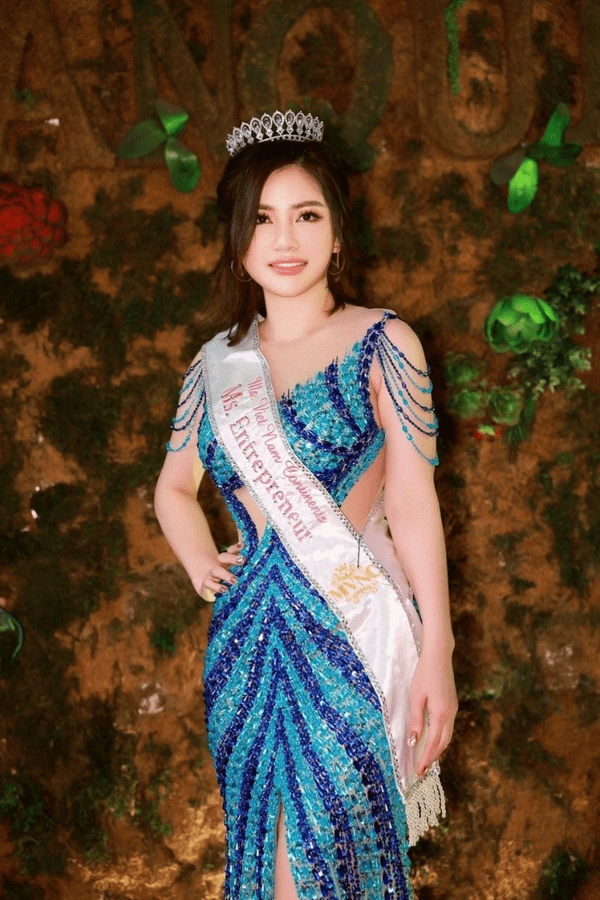 Ngọc Linh Trần, Hoa Hậu Siêu Quốc Gia, Hoa hậu người Việt