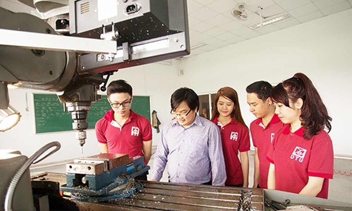 1 ngành học mới toanh, lương vượt 100 triệu/tháng: Cơ hội vàng cho sĩ tử 2K7